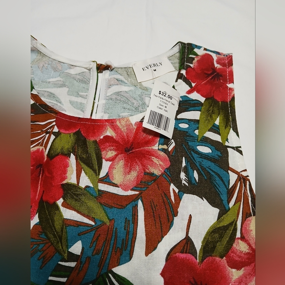 Everly Floral Sleeveless Kids Top - Picture 4 of 9